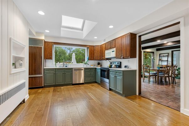 Dining room, Interior, Kitchen, Recessed Lighting, Stainless Steel Appliances, Wood Texture Flooring