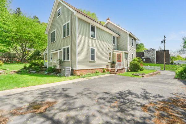 Backyard, Exterior, Facade, Queen Anne Victorian