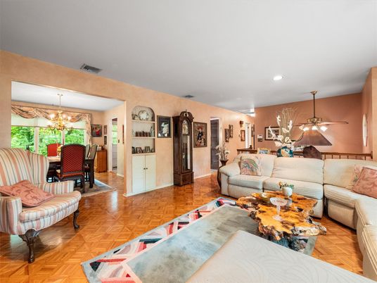 Chandelier, Dining room, Interior, Living room, Recessed Lighting, Wood Texture Flooring