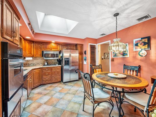 Dining room, Interior, Kitchen, Pendant Lights, Recessed Lighting, Stainless Steel Appliances