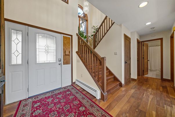Interior, Pendant Lights, Recessed Lighting, Wood Texture Flooring