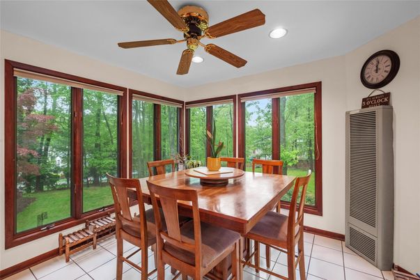 Dining room, Interior, Recessed Lighting
