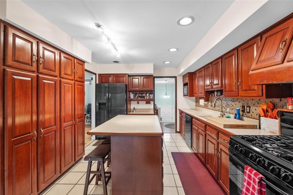 Interior, Kitchen, Recessed Lighting