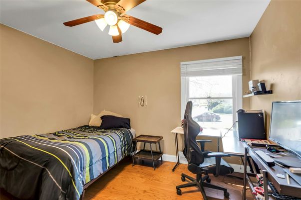 Bedroom, Home Office, Interior, Wood Texture Flooring