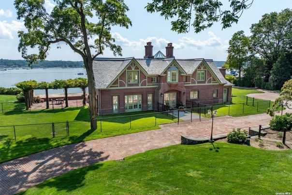 Backyard, Exterior, Facade, Brick Facade, Water, Log Home