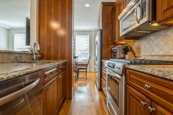 Dining room, Interior, Kitchen, Recessed Lighting, Wood Texture Flooring