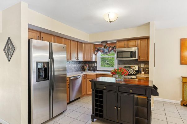 Interior, Kitchen, Stainless Steel Appliances