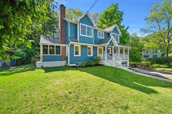 Backyard, Exterior, Facade, Queen Anne Victorian