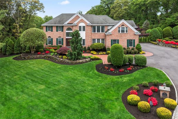 Backyard, Exterior, Facade, Brick Facade, French Provincial