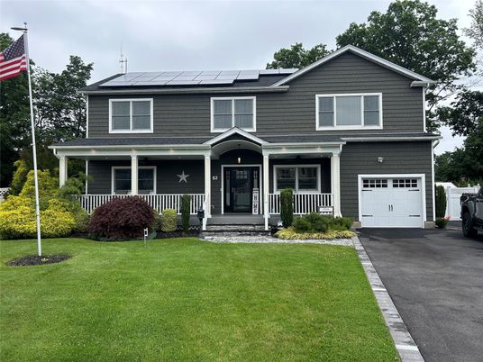 Attached, Exterior, Facade, Solar Panels, Queen Anne Victorian