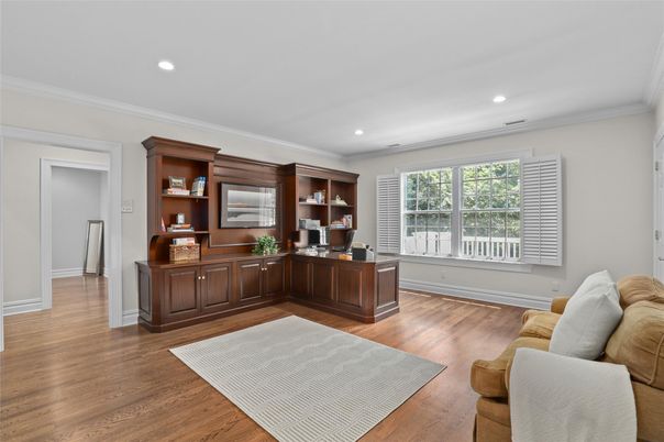 Home Office, Interior, Recessed Lighting, Wood Texture Flooring
