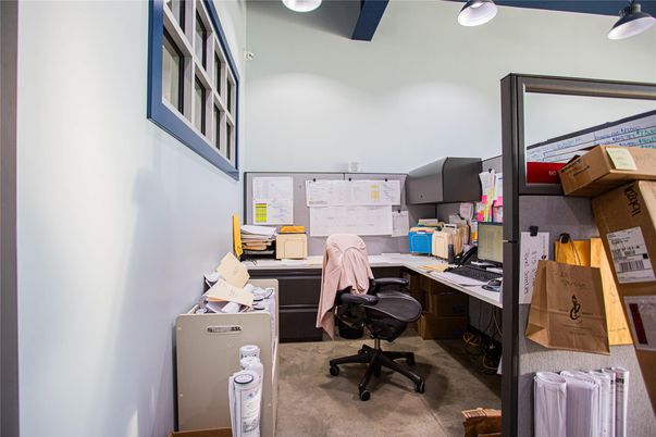 Home Office, Interior