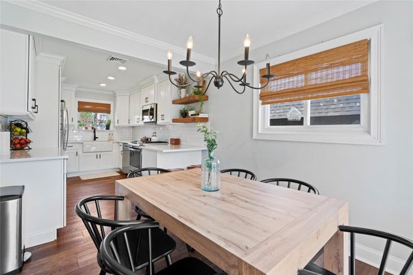 Chandelier, Dining room, Interior, Kitchen, Recessed Lighting, Wood Texture Flooring