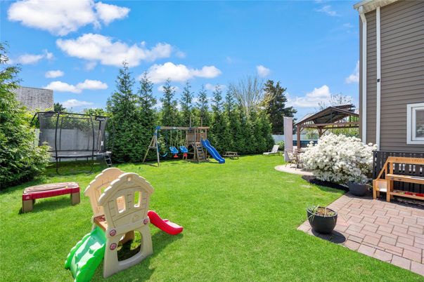 Backyard, Exterior, Playground
