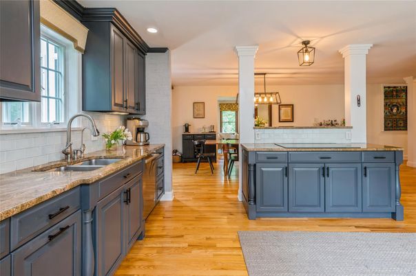 Dining room, Interior, Kitchen, Pendant Lights, Recessed Lighting, Wood Texture Flooring