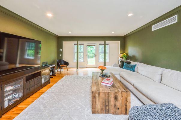 Interior, Living room, Recessed Lighting, Wood Texture Flooring