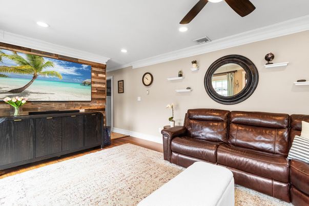 Interior, Recessed Lighting, Wood Texture Flooring, Wooden Walls