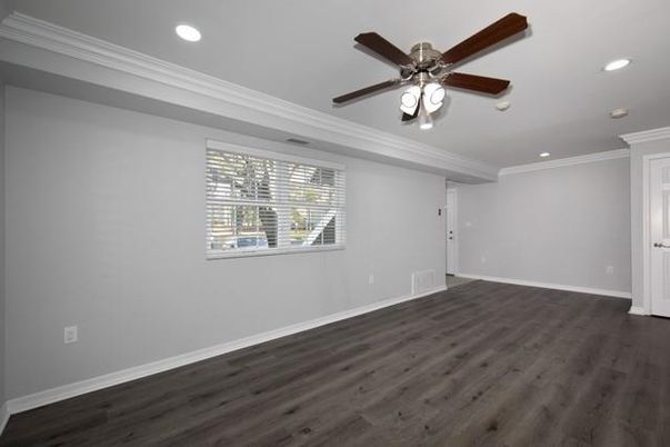 Empty room, Interior, Recessed Lighting, Wood Texture Flooring