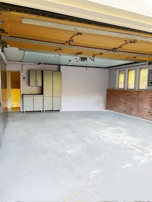 Garage, Interior, Stone Walls