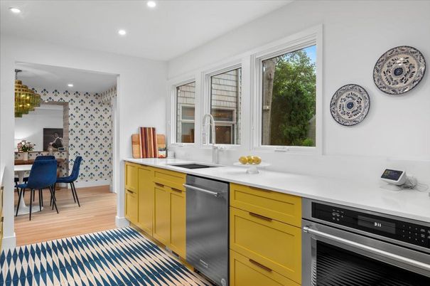 Dining room, Interior, Kitchen, Recessed Lighting, Stainless Steel Appliances, Wood Texture Flooring