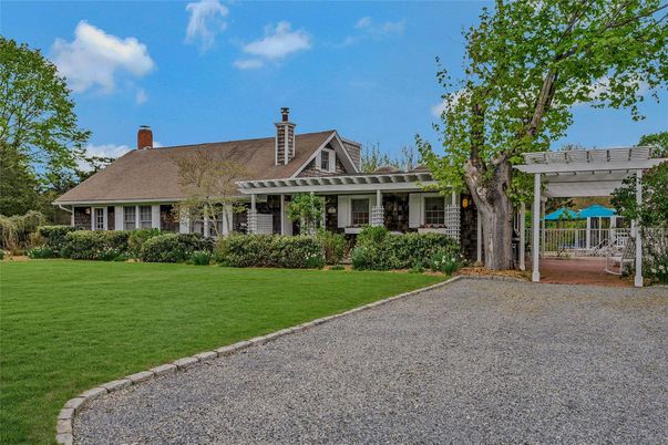 Backyard, Exterior, Facade, Cape Cod