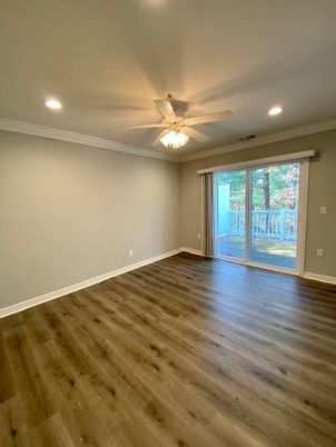 Empty room, Interior, Recessed Lighting, Wood Texture Flooring