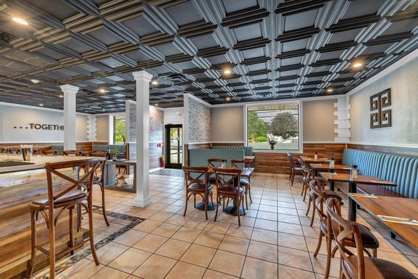 Dining room, Interior, Recessed Lighting