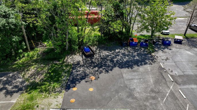 Exterior, Drone