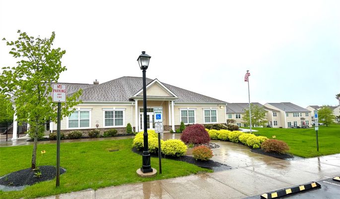 Exterior, Facade, Cape Cod