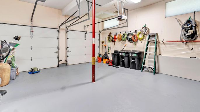 Garage, Interior