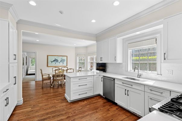 Dining room, Interior, Kitchen, Recessed Lighting, Wood Texture Flooring
