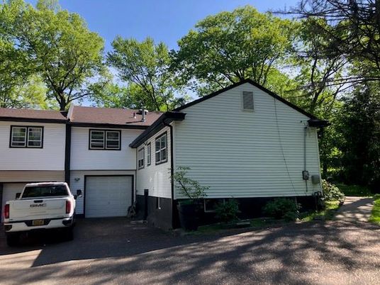 Attached, Exterior, Facade, Raised Ranch