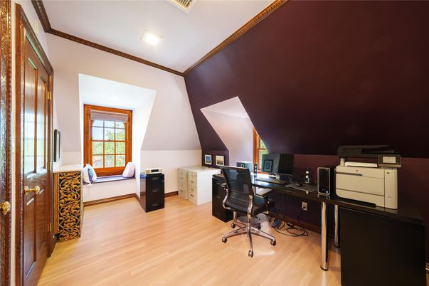 Home Office, Interior, Recessed Lighting, Wood Texture Flooring