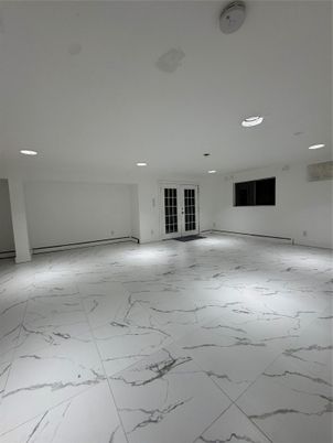 Empty room, Interior, Marble, Recessed Lighting