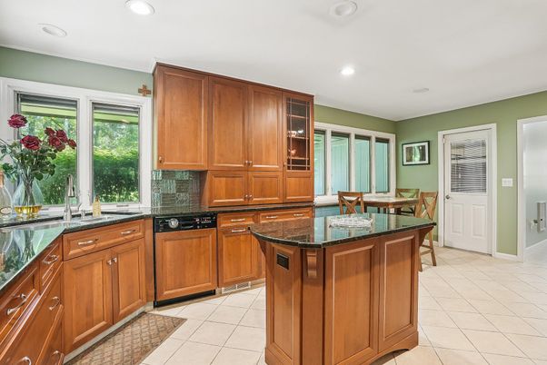 Dining room, Interior, Kitchen, Recessed Lighting