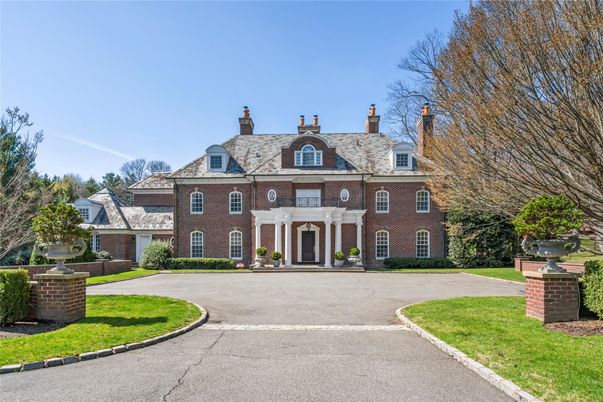 Exterior, Facade, Brick Facade, French Provincial