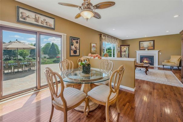 Dining room, Fireplace, Interior, Recessed Lighting, Wood Texture Flooring