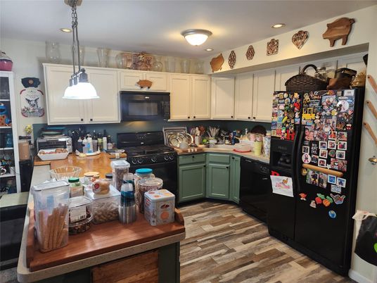 Interior, Kitchen, Pendant Lights, Recessed Lighting, Wood Texture Flooring
