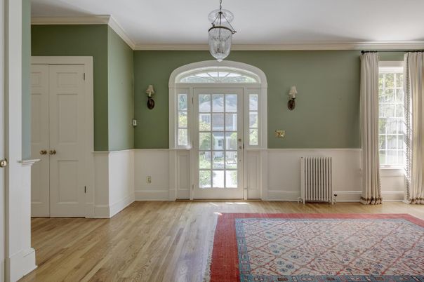 Interior, Pendant Lights, Wood Texture Flooring