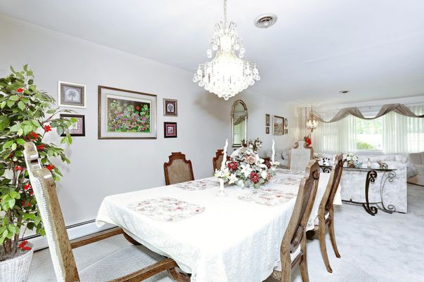 Chandelier, Dining room, Interior, Living room