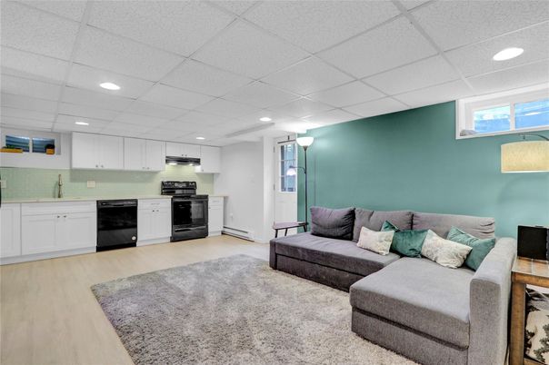 Interior, Kitchen, Living room, Recessed Lighting, Wood Texture Flooring