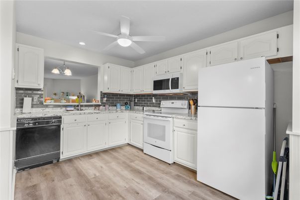 Interior, Kitchen, Recessed Lighting, Wood Texture Flooring