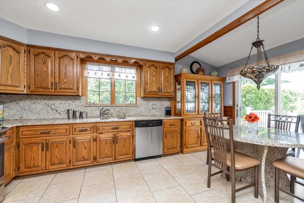 Dining room, Interior, Kitchen, Pendant Lights, Recessed Lighting