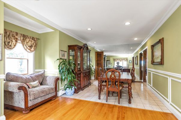 Dining room, Interior, Recessed Lighting, Wood Texture Flooring