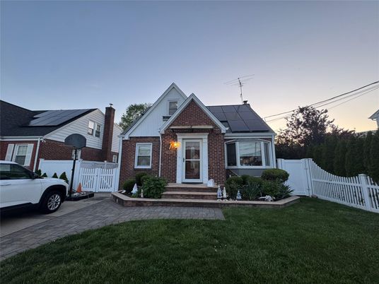Exterior, Facade, Brick Facade, Solar Panels, Queen Anne Victorian