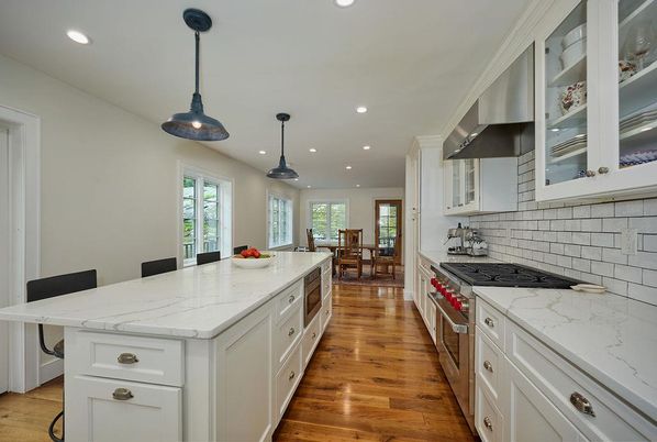 Dining room, Interior, Kitchen, Pendant Lights, Recessed Lighting, Wood Texture Flooring