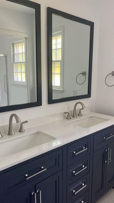 Bathroom, Dual Sink Vanities, Interior