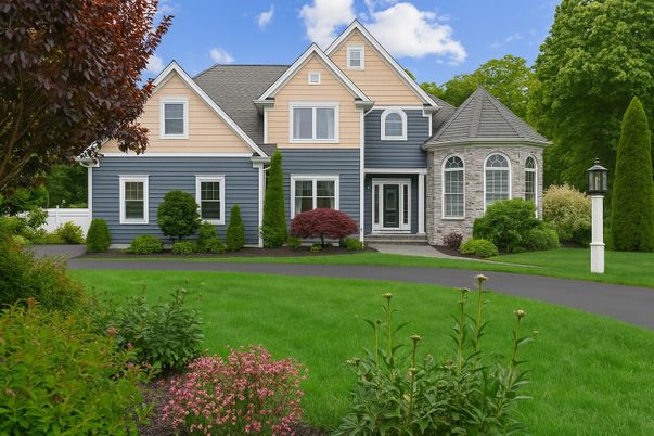 Exterior, Facade, Farmhouse