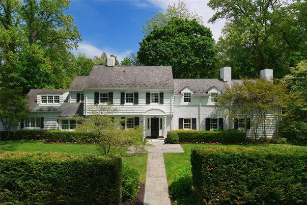 Backyard, Exterior, Facade, French Provincial