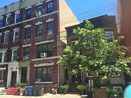 Exterior, Facade, Brick Facade, Rowhouse